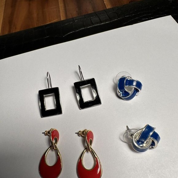 Lot Of 3 Pierced Earrings - Dangle / Stud - Enamel - Black Red Blue - Picture 3 of 8